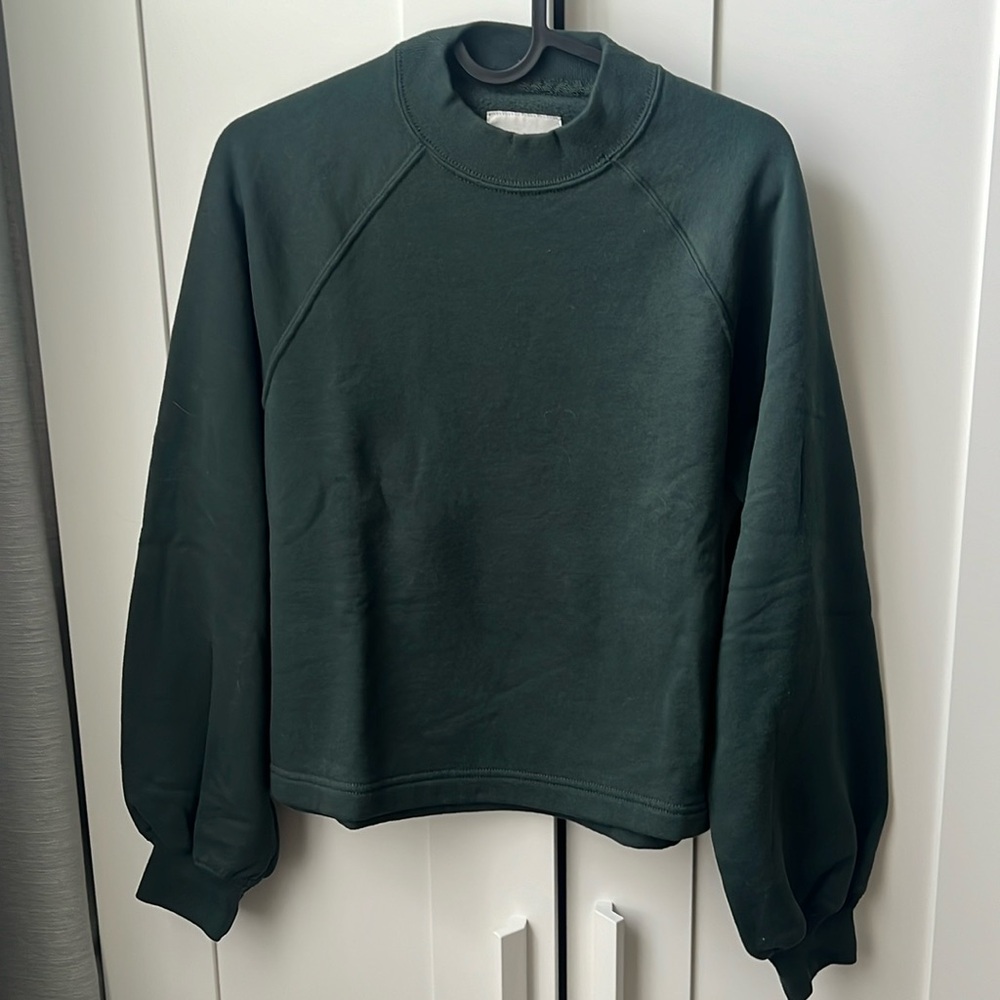 Abercrombie sweater in XS